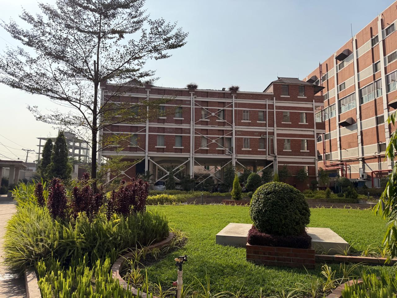 Garments Factory Building For Cutting Edge Industries